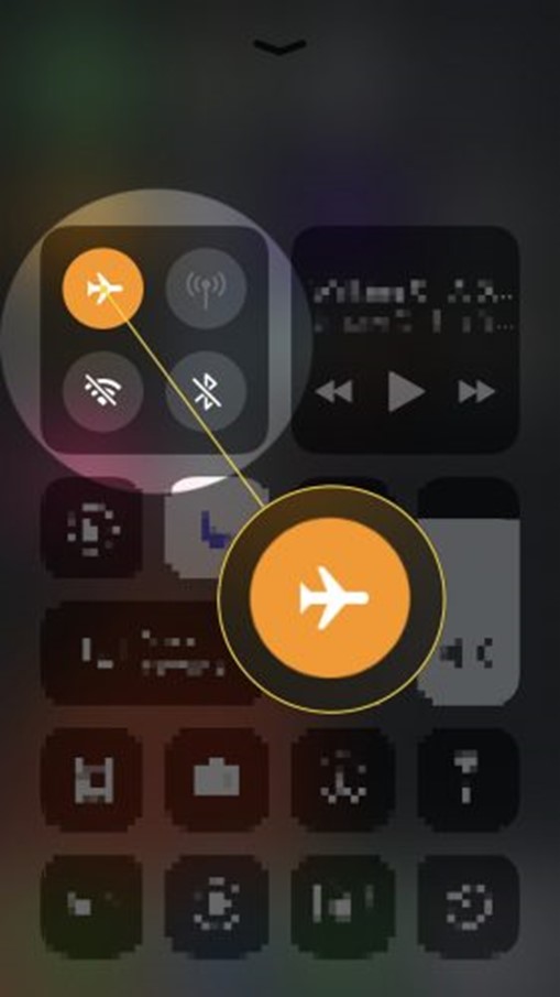 Highlighted iPhone Airplane Mode Icon Screenshot from an iPhone 